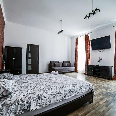 Central Studio Bnb Brașov Exterior foto